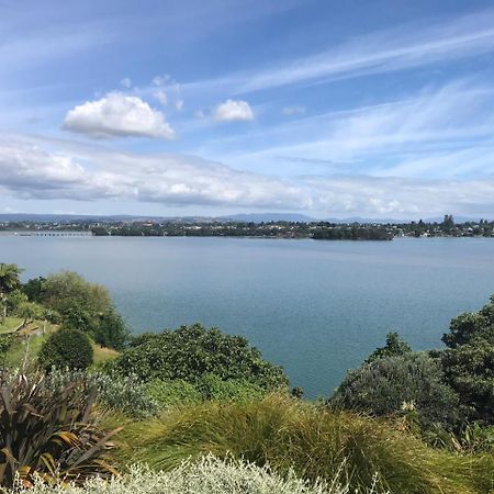 Water & City Lights Studio Tauranga Luaran gambar
